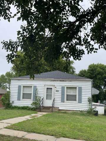1509 Broadway, Marysville, KS 66508