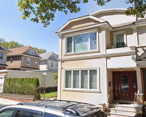 7868 84th Street, Glendale, NY 11385