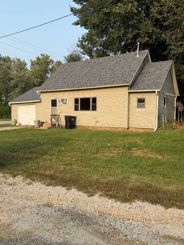 206 N Cass, Mount Ayr, IA 50854