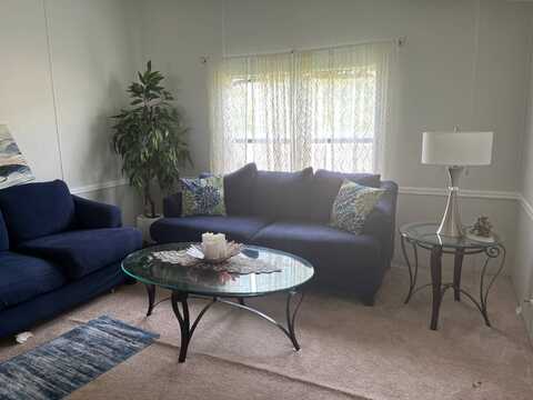 52 Queen Palm Drive, Naples, FL 34114