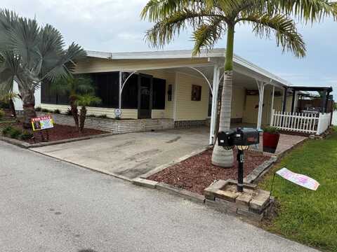 492 Avanti Way Blvd, North Fort Myers, FL 33917