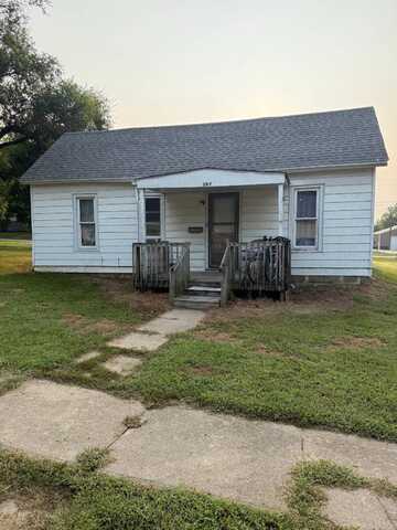 207 N Cass, Mount Ayr, IA 50854