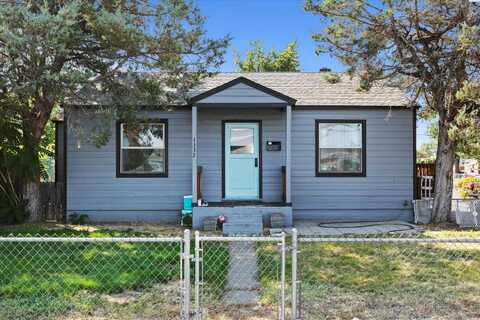 1332 W Sylvester St, Pasco, WA 99301