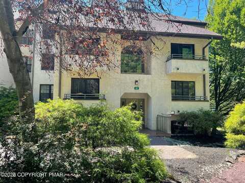 63 Midlake Drive, Lake Harmony, PA 18624