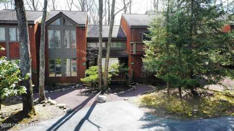 20 Finch Grove, Lake Harmony, PA 18624