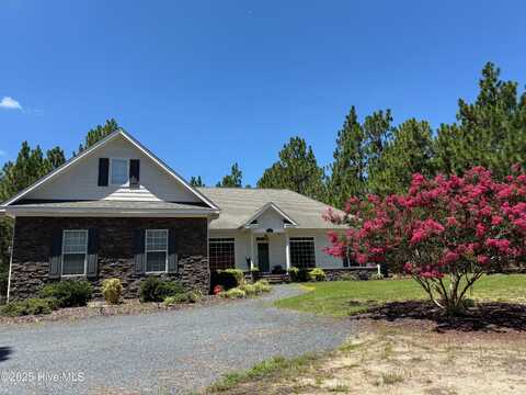 8935 Calloway Road, Aberdeen, NC 28315