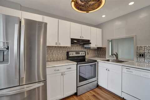 114 Royal Park Dr, Oakland Park, FL 33309