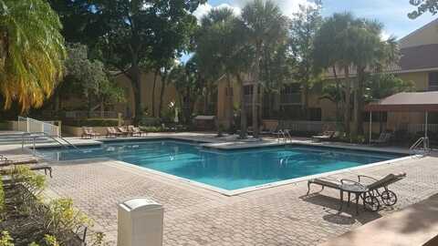 922 Coral Club Dr, Coral Springs, FL 33071