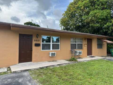 5611 NW 14th St, Lauderhill, FL 33313
