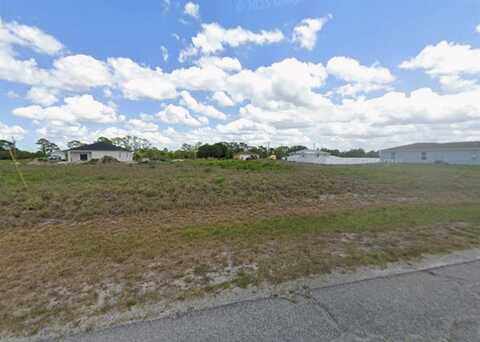 9048 Green Cir, Port La Belle, FL 33935