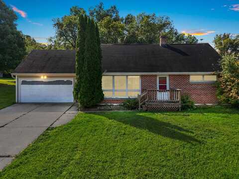 2490 DECKNER Avenue, GREEN BAY, WI 54302