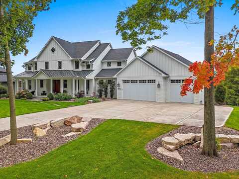 652 LINCOLN RIDGE, GREEN BAY, WI 54313