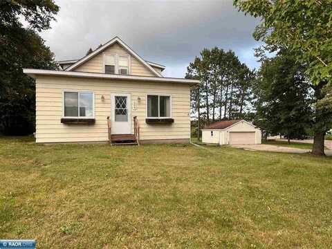 504 13th St, Chisholm, MN 55719