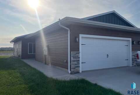 3412 S Heather Ave, Sioux Falls, SD 57106