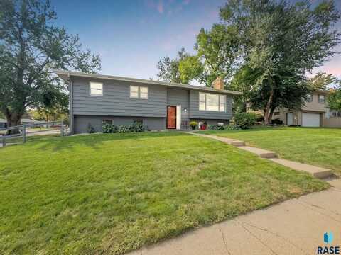2601 W 33rd St, Sioux Falls, SD 57105