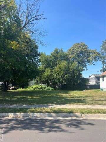 2835 Goodrich Street, Fenton, MI 48220