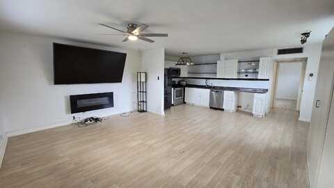 670 Flanders N, Delray Beach, FL 33484