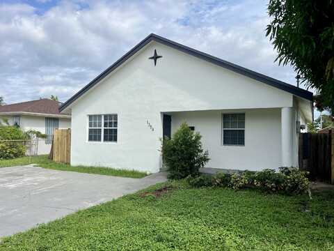 1354 Ac Evans Street, Riviera Beach, FL 33404