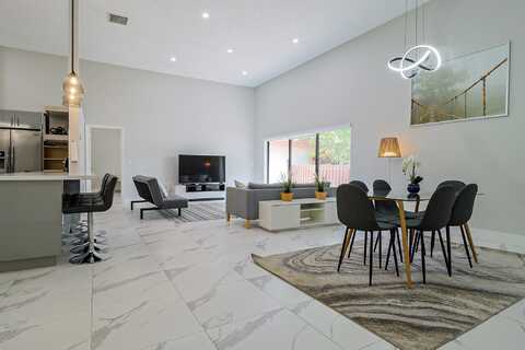 605 Leslie Dr Drive, Hallandale Beach, FL 33009