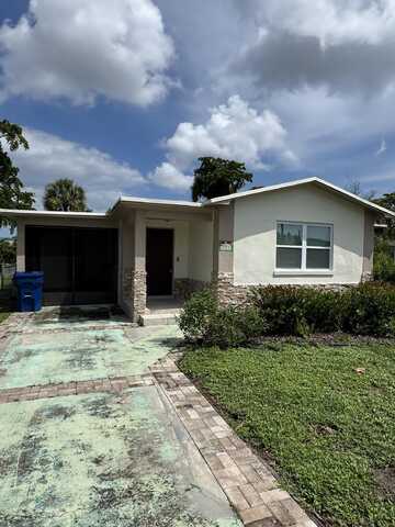 718 W 10th Street Street, Riviera Beach, FL 33404