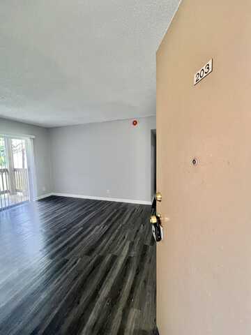1782 Abbey Road, West Palm Beach, FL 33415