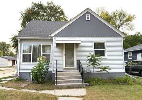 1013 Johnson Avenue, Worthington, MN 56187