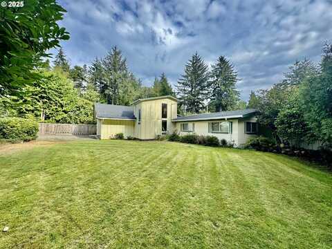 4990 MITCHELL LOOP RD, Florence, OR 97439