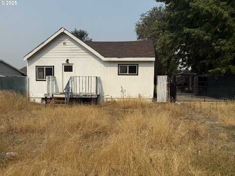 750 W RIDGEWAY AVE, Hermiston, OR 97838