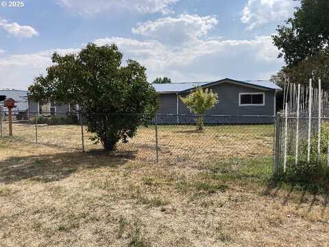 650 E CHESTNUT ST, Union, OR 97883