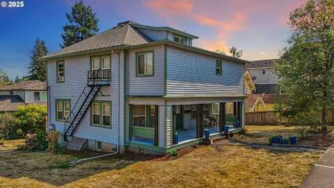 8410 SE 21ST AVE, Portland, OR 97202