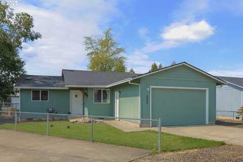 337 S GROVE LN, Sutherlin, OR 97479