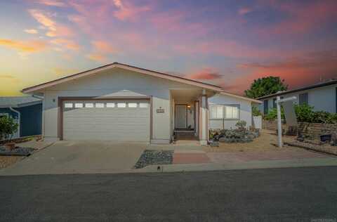 626 Via Columbia, Vista, CA 92081