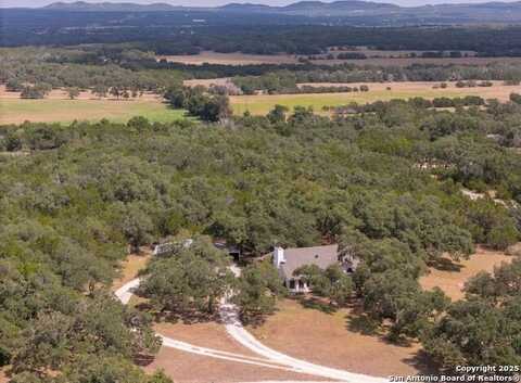 120 U R Lost Rd, Blanco, TX 78606