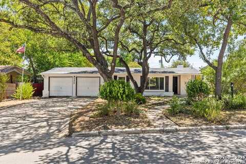 2406 W Kings, San Antonio, TX 78228