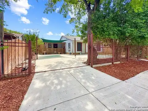606 S San Horacio Ave, San Antonio, TX 78237