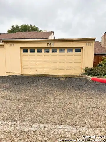 11303 Vance Jackson, San Antonio, TX 78230