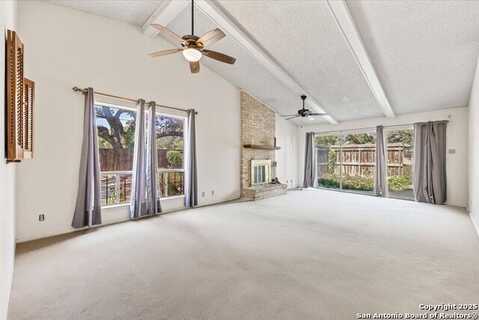 11303 Vance Jackson, San Antonio, TX 78230