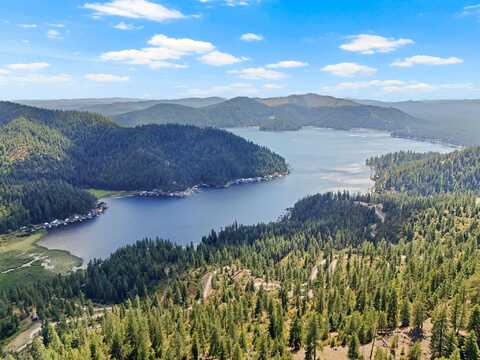 4139 N Deer Lake Rd, Loon Lake, WA 99148