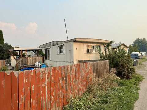1060 S Main St, Colville, WA 99114