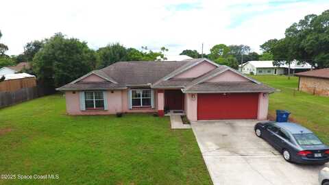 816 Hawser Street NE, Palm Bay, FL 32907
