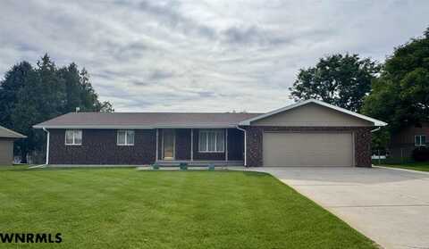 3518 SPRUCE DR, Scottsbluff, NE 69361