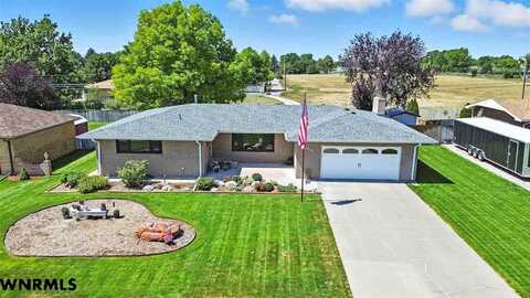 3216 BLUEBELL CT, Scottsbluff, NE 69361