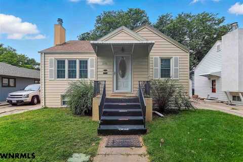 2306 4TH AVENUE, Scottsbluff, NE 69361