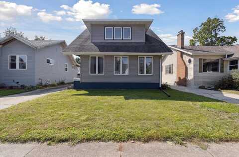 910 Benton Avenue, Janesville, WI 53545