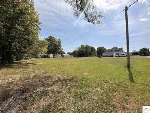 426 N Veterans Memorial, Sedalia, MO 65301
