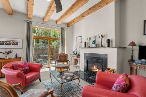 757 Viento Circle, Santa Fe, NM 87501
