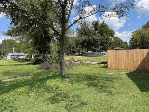 710 N Hook St, Tuscumbia, AL 35674