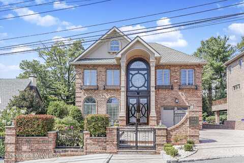 134 Ridge Avenue, Staten Island, NY 10304