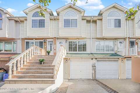 33 Ludwig Lane, Staten Island, NY 10303