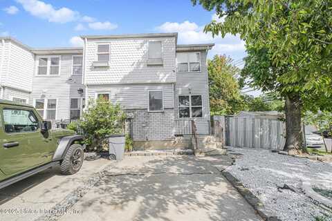 15 Lorraine Loop, Staten Island, NY 10309